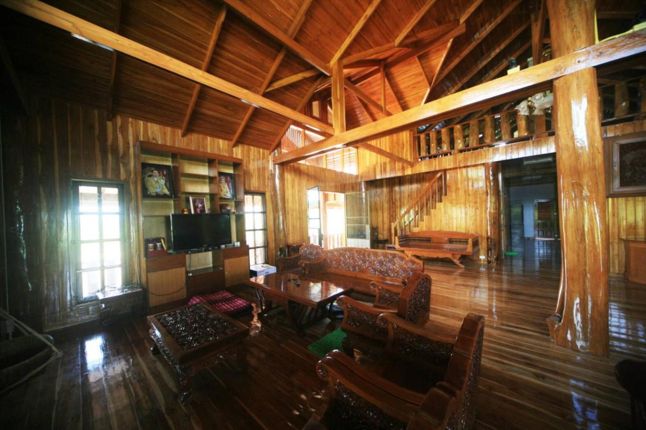 Ban Chang Klang Na Nong ap Chang Bagian luar foto