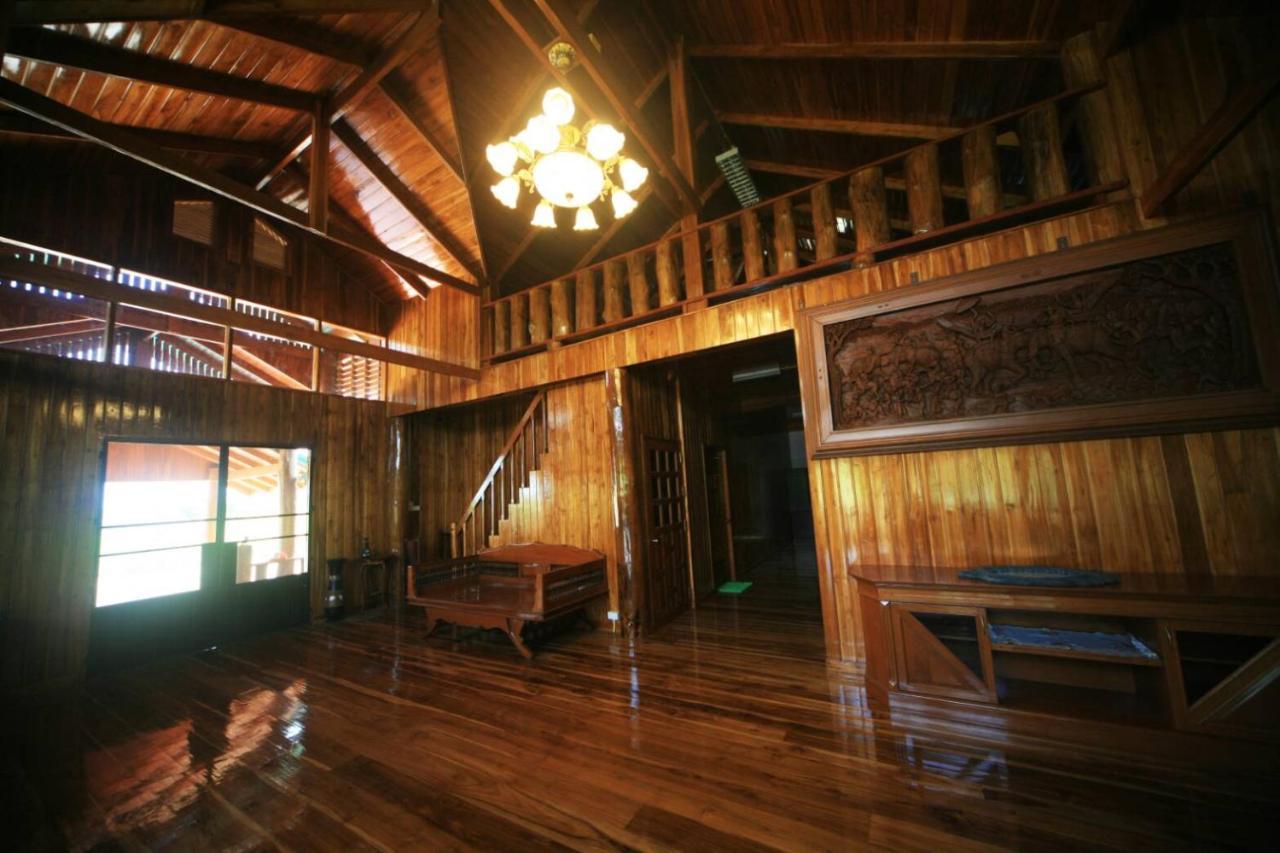 Ban Chang Klang Na Nong ap Chang Bagian luar foto